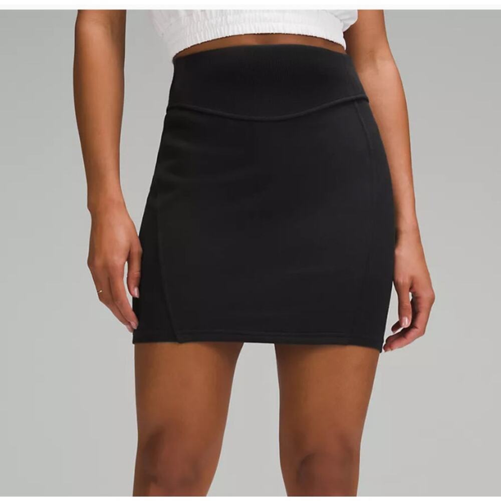 Lululemon Scuba High-Rise Mini Skirt Size XL Black NWT Soft Cotton Fleece Casual